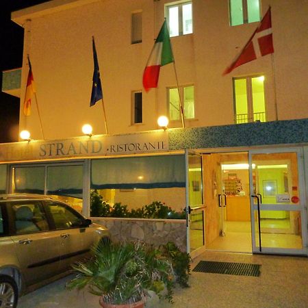 Hotel Strand Маріна-ді-Монтенеро Екстер'єр фото